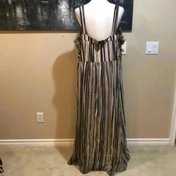 Dress Barn Woman Striped Beige, Black, Brown and Cream Lined Maxi Dress-Size 22 - Picture 2 of 9